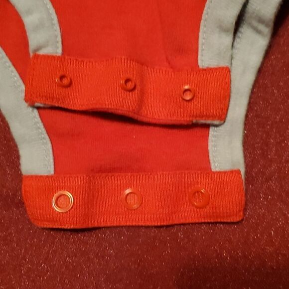 NIKE Infant Boy's Lazy But Talented Onsie Size 0-3 Months - Picture 2 of 4